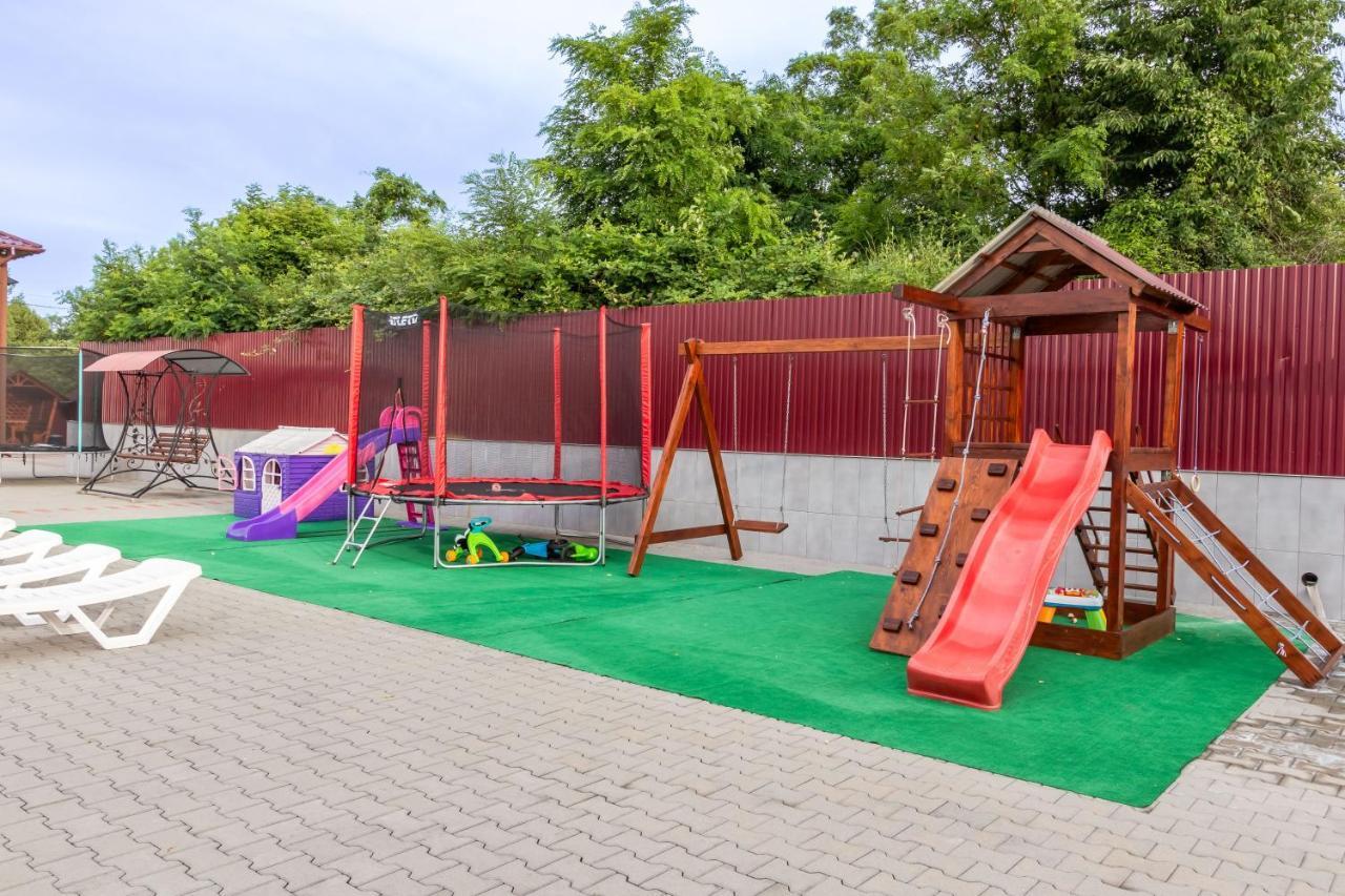 Ранчо Офре Solotvyno Bagian luar foto